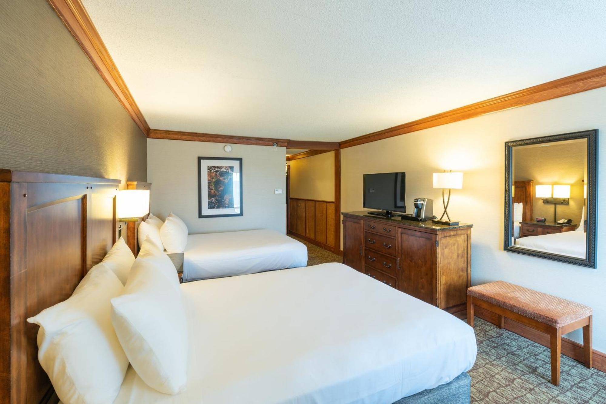 Crowne Plaza Lake Placid By Ihg Екстер'єр фото